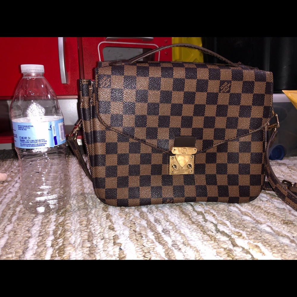 Crossbody bag